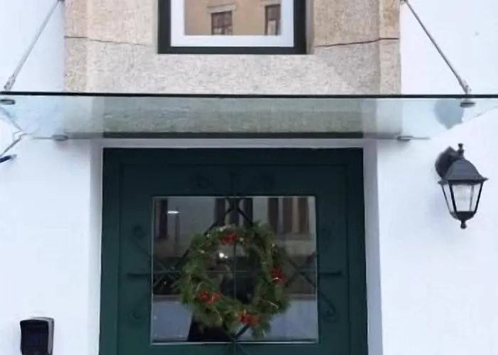 Casa Dos Correios Bed & Breakfast 4*